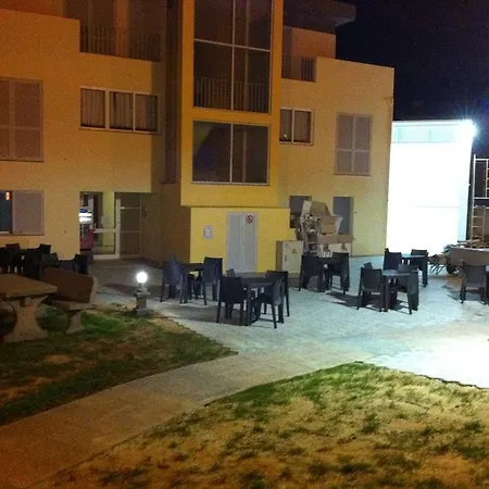 帕拉伊索多拉多公寓