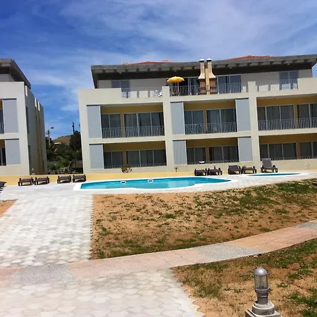 Paraiso Dourado מלון דירות 3*